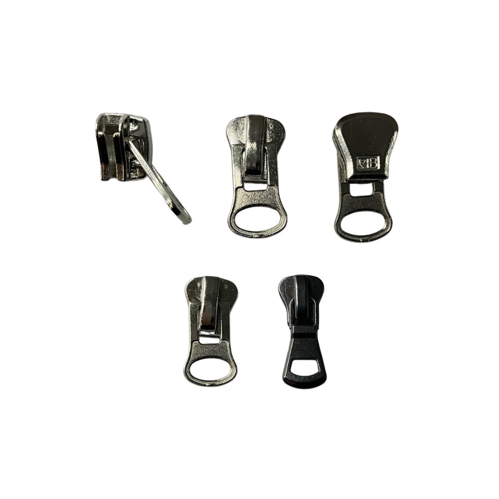 8mm plastic chain zip slider with low tooth carriage