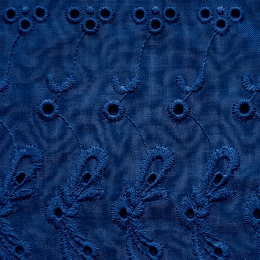 Cotton fabric h cm 140 article San Gallo